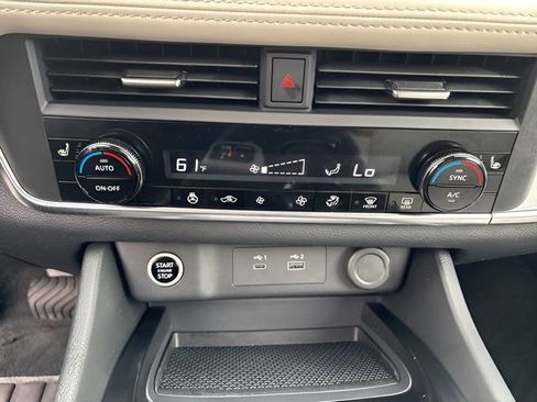 Used 2023 Nissan Rogue SV w/ SV Premium B Package AWD/4WD image 25