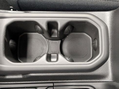 New 2025 Jeep Gladiator Sport image 28