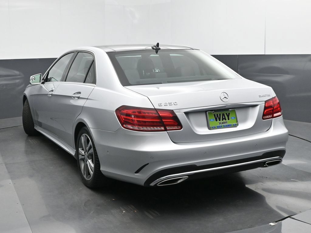 Used 2014 Mercedes-Benz E 250 BlueTEC Sedan image 29