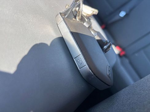 Used 2025 Kia K4 FWD image 23