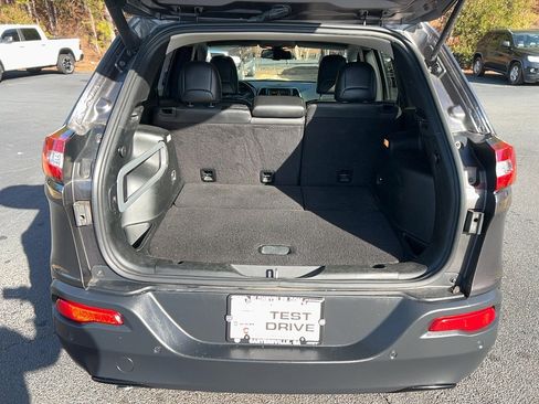 Used 2018 Jeep Cherokee Limited w/ High Altitude Package image 27