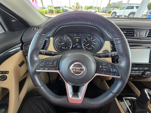 Used 2019 Nissan Rogue SL w/ Premium Package FWD image 20