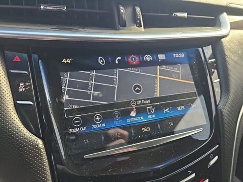 Used 2017 Cadillac XTS Luxury image 10