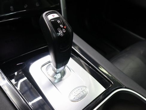 Used 2020 Land Rover Discovery Sport S image 25