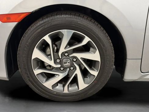 Used 2018 Honda Civic EX image 24