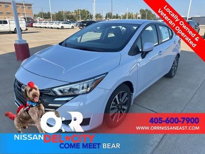 New 2025 Nissan Versa SV w/ Trunk Package