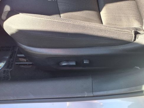 Used 2024 Nissan Altima 2.5 SV FWD image 21