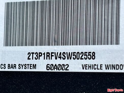 Certified 2025 Toyota RAV4 XLE AWD/4WD image 33