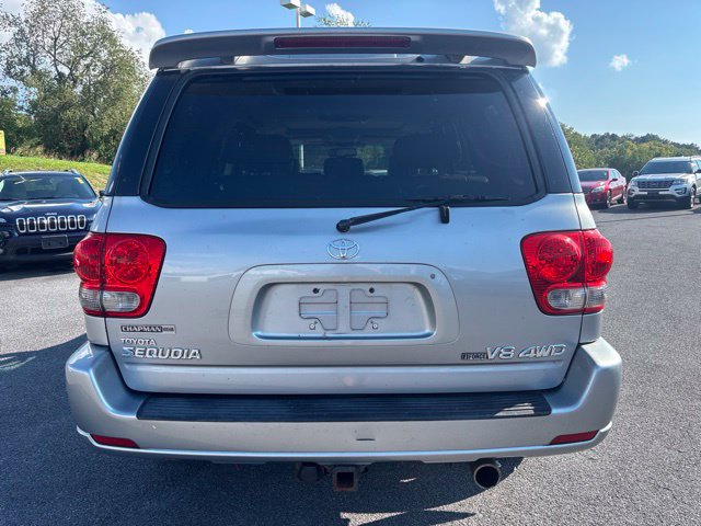 Used 2007 Toyota Sequoia Limited w/ Convenience Pkg AWD/4WD image 7