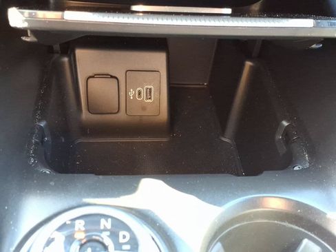 Used 2025 Ford Explorer ST-Line AWD/4WD image 19