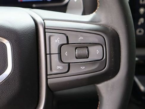 Used 2024 GMC Sierra 1500 AT4 w/ Technology Package AWD/4WD image 14