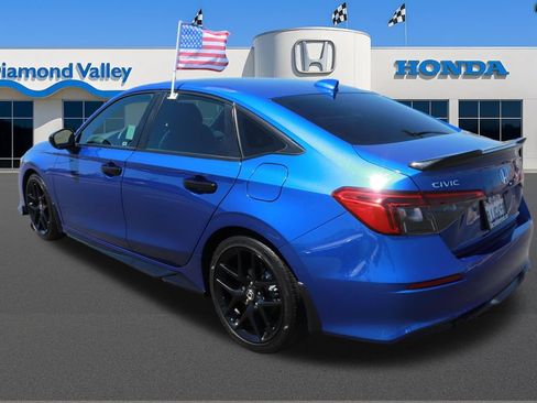 Used 2024 Honda Civic Sport image 4