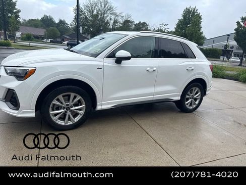 Used 2022 Audi Q3 2.0T Premium w/ Convenience Package AWD/4WD image 16