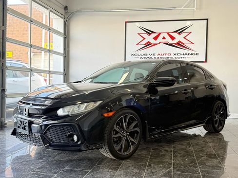 Used 2018 Honda Civic Sport image 3