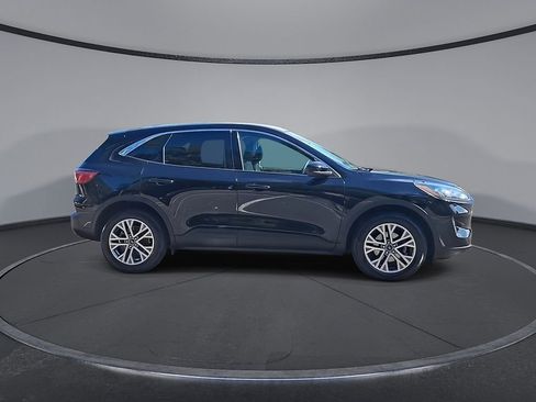 Used 2022 Ford Escape SEL image 9