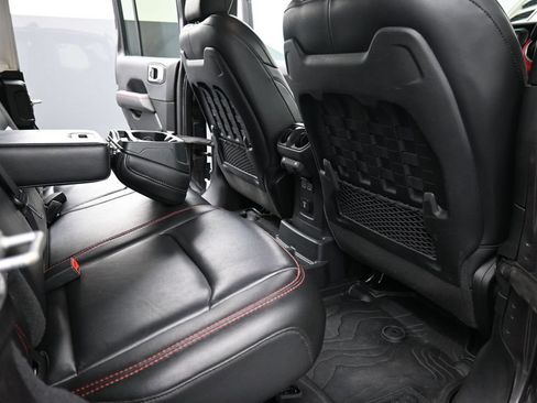 Used 2021 Jeep Wrangler Unlimited Rubicon w/ Steel Bumper Group AWD/4WD image 17