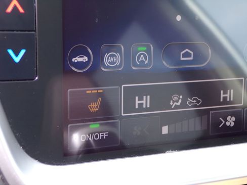 Used 2023 Subaru Outback Premium image 21