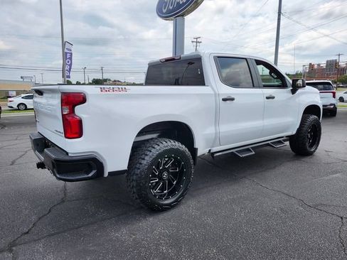 Used 2021 Chevrolet Silverado 1500 Custom Trail Boss AWD/4WD image 8