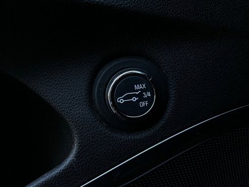 Used 2018 Buick Enclave Avenir w/ Avenir Technology Package image 26