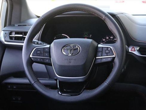 Certified 2023 Toyota Sienna XSE AWD/4WD image 25