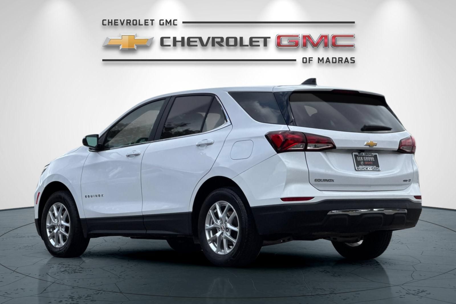 Used 2024 Chevrolet Equinox LT AWD/4WD image 5