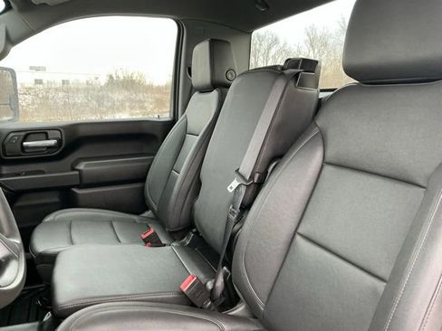 Used 2024 Chevrolet Silverado 3500 W/T image 25