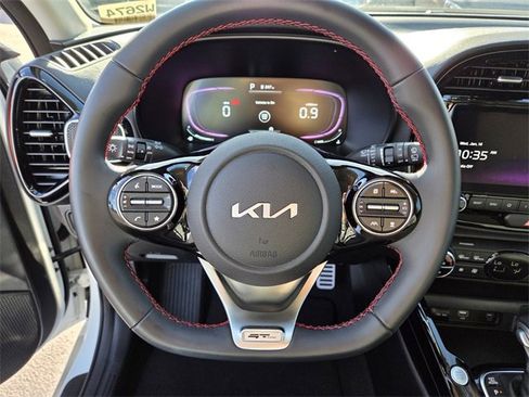 Used 2025 Kia Soul GT-Line w/ GT-Line Technology Package image 17