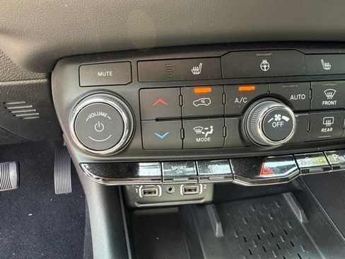 Used 2026 Dodge Durango GT AWD/4WD image 19