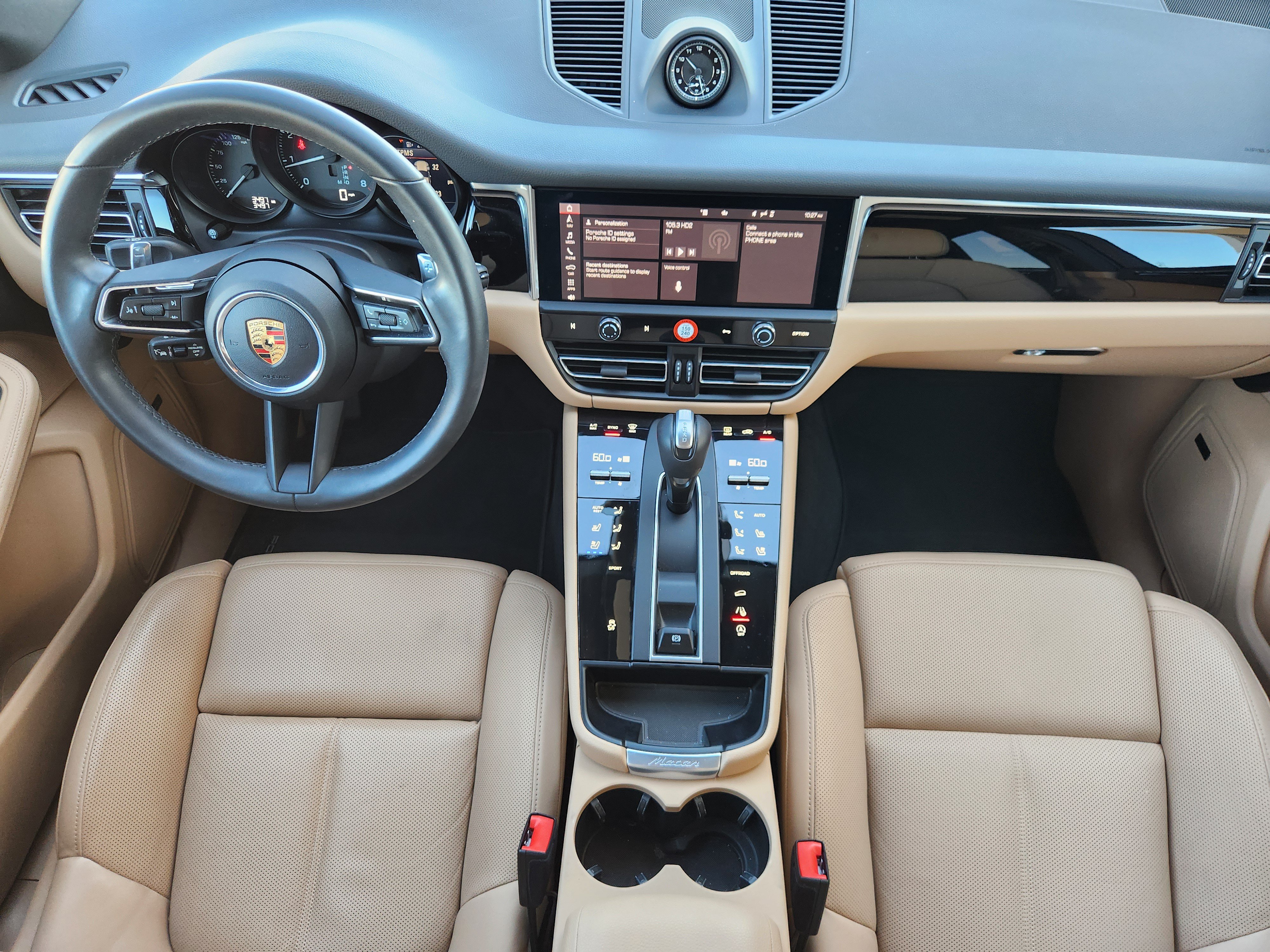 Certified 2026 Porsche Macan AWD/4WD image 24