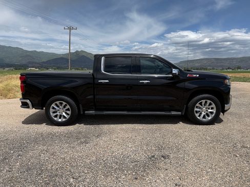 Used 2021 Chevrolet Silverado 1500 LTZ w/ LTZ Premium Package AWD/4WD image 8