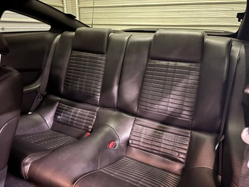 Used 2010 Ford Mustang Shelby GT500 RWD image 24
