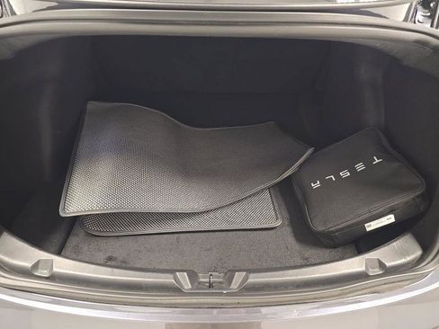 Used 2020 Tesla Model 3 Standard Range RWD image 15