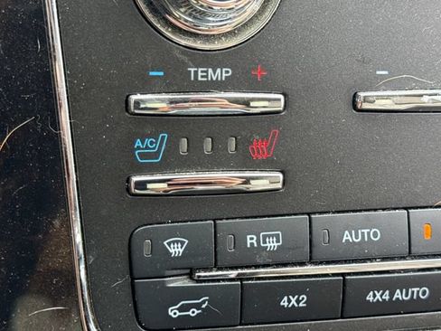 Used 2015 Lincoln Navigator 4WD image 54