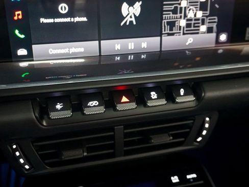 Used 2025 Porsche 911 Carrera T image 28