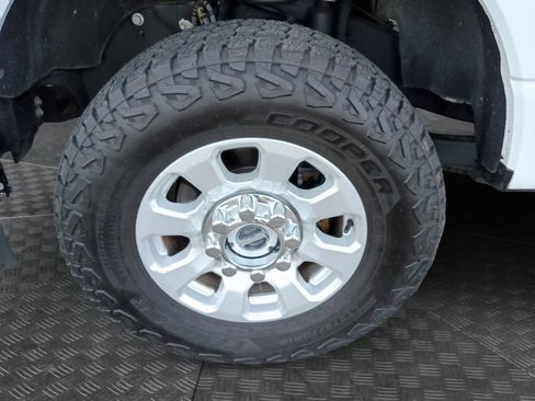 Used 2024 Ford F250 XLT w/ FX4 Off-Road Package AWD/4WD image 23