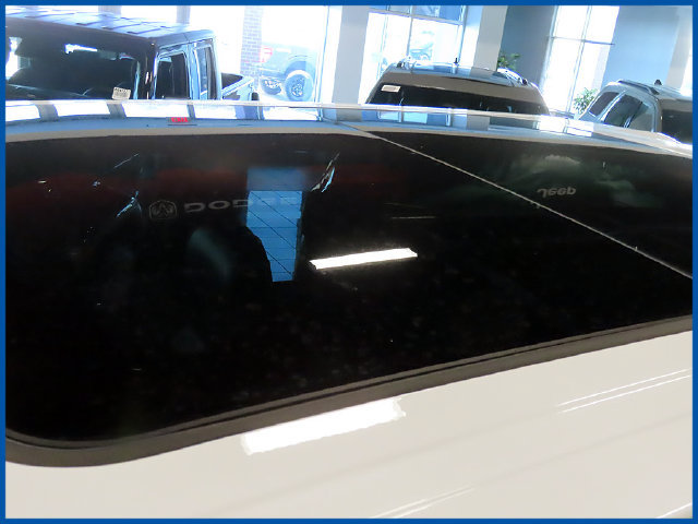 Used 2024 RAM 1500 Laramie AWD/4WD image 16