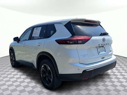 Used 2025 Nissan Rogue SV AWD/4WD image 6