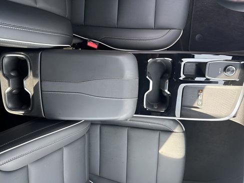 Used 2025 Buick Enclave Preferred image 26