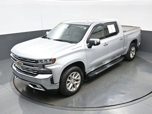 Used 2019 Chevrolet Silverado 1500 LTZ w/ Max Trailering Package AWD/4WD image 30