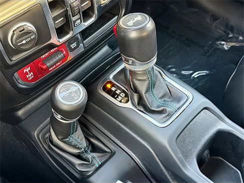 Used 2022 Jeep Wrangler Unlimited Rubicon 4xe image 29