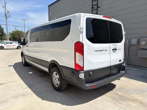 Used 2020 Ford Transit 350 XLT image 4
