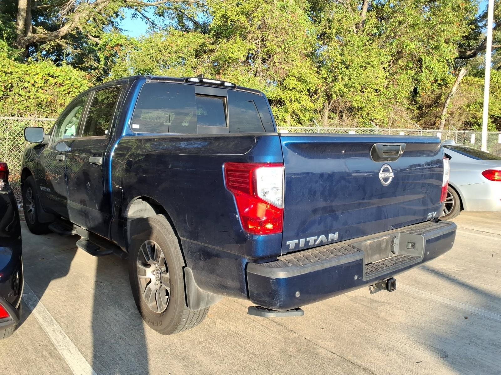 Used 2023 Nissan Titan SV w/ Accessory Utility Package RWD image 2