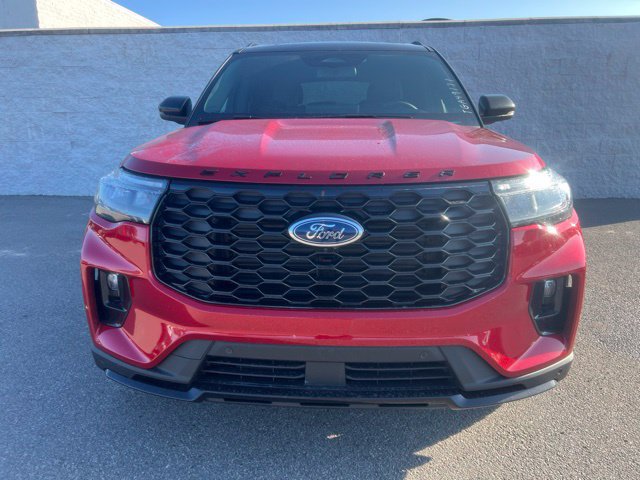New 2026 Ford Explorer ST-Line w/ ST-Line Street Pack AWD/4WD image 2