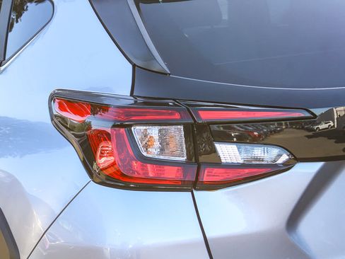 Used 2024 Subaru Crosstrek 2.5i Sport AWD/4WD image 7