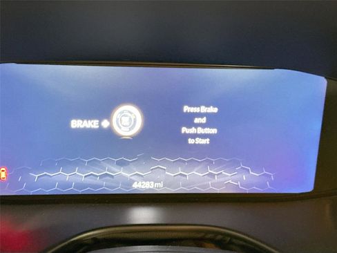 Used 2022 Jeep Compass Limited w/ (RED) Package image 3