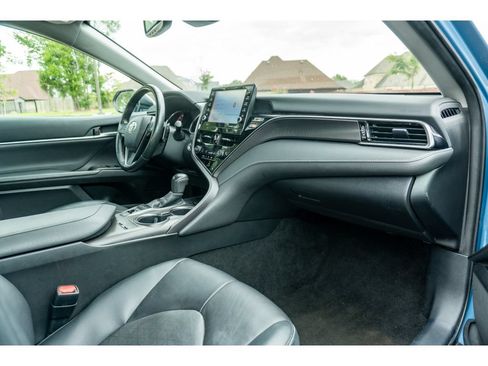 Used 2023 Toyota Camry XSE FWD image 19