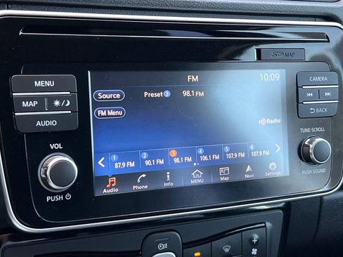 Used 2019 Nissan Leaf SL w/ SL Technology Package FWD image 20