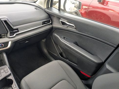 Used 2024 Kia Sportage LX FWD image 14