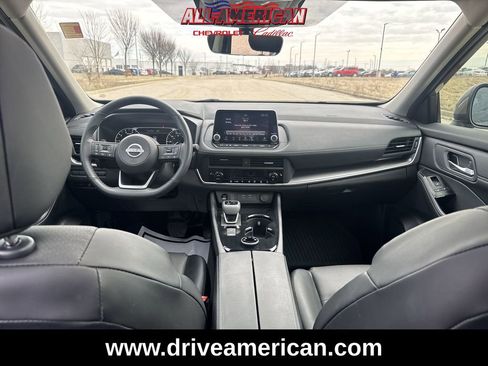 Used 2024 Nissan Rogue SV w/ SV Premium Package image 20
