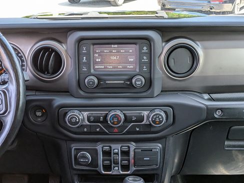 Used 2020 Jeep Wrangler Unlimited Sport S AWD/4WD image 18